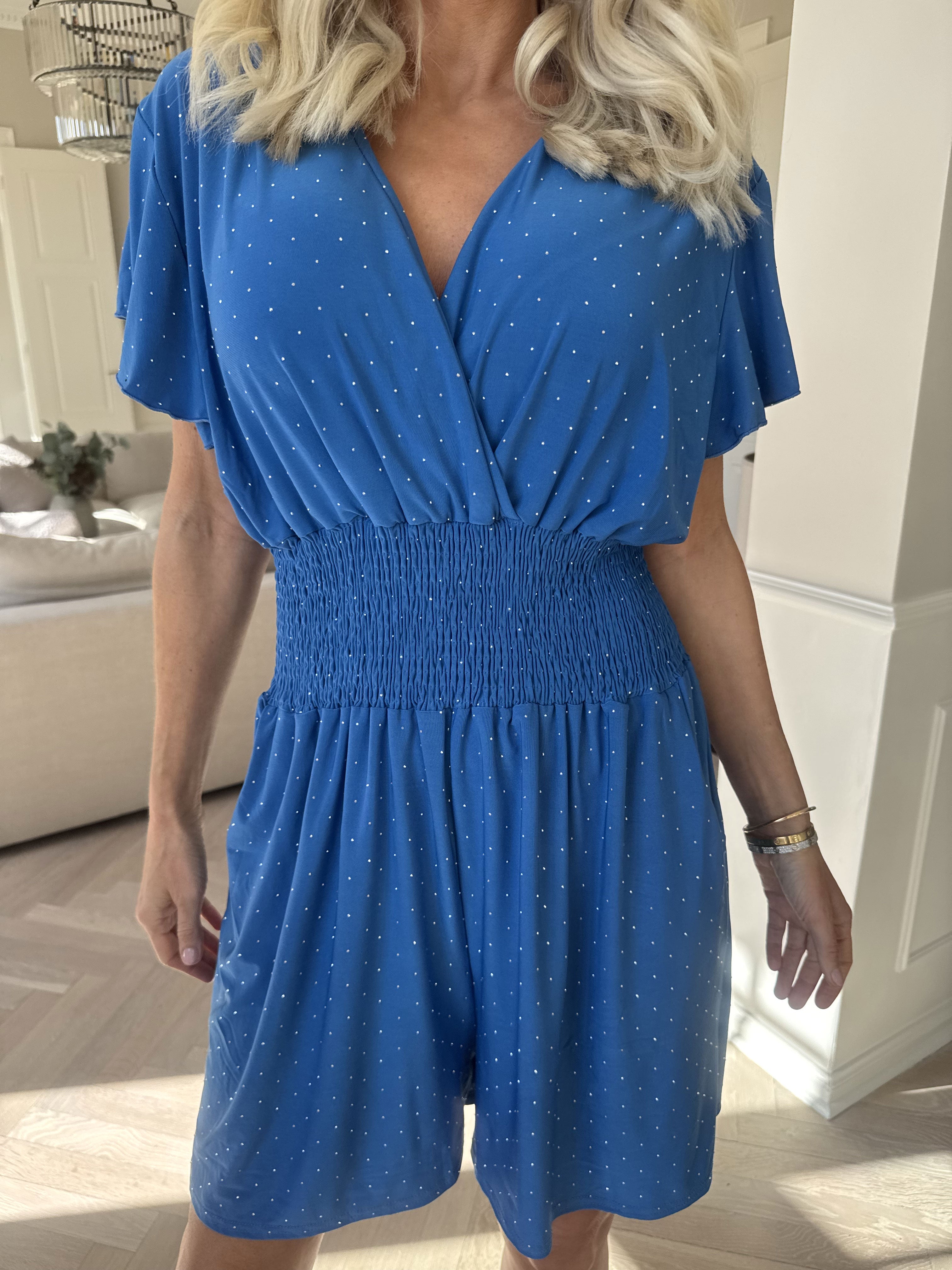 Pams Crystal Playsuit - Elastisk jumpsuit med gjutform